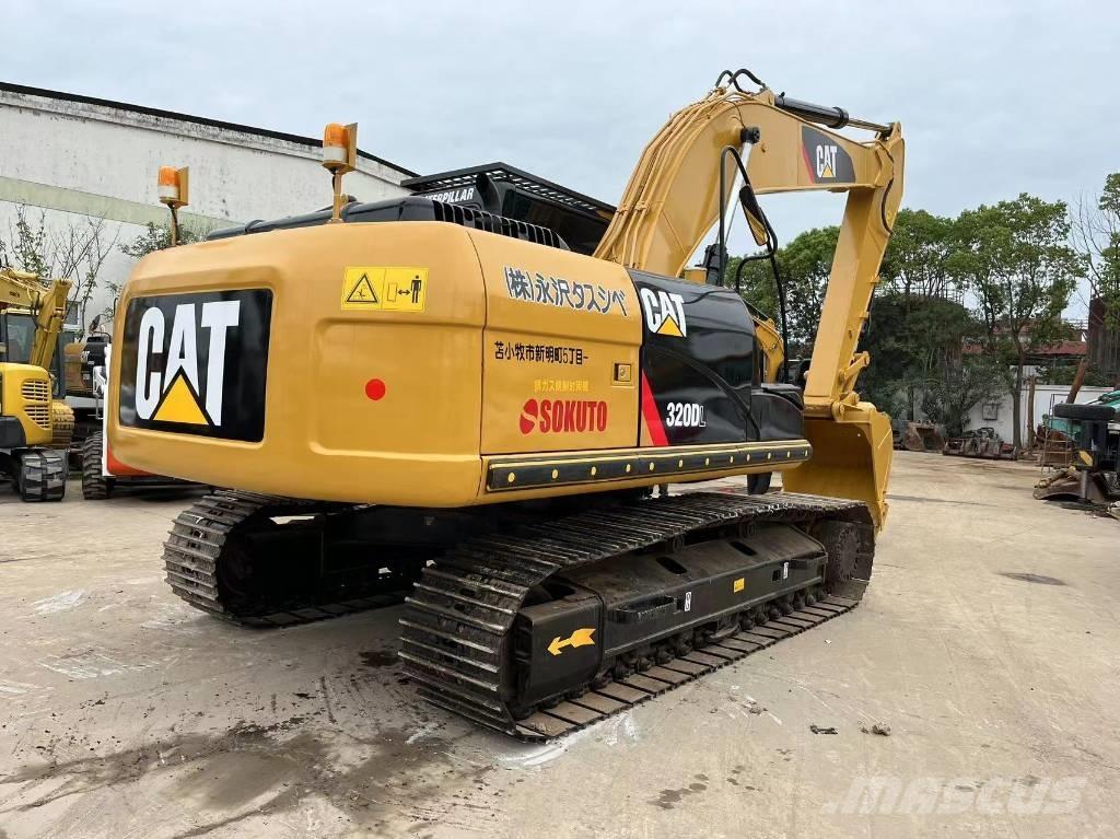 CAT 320 D L Paletli ekskavatörler