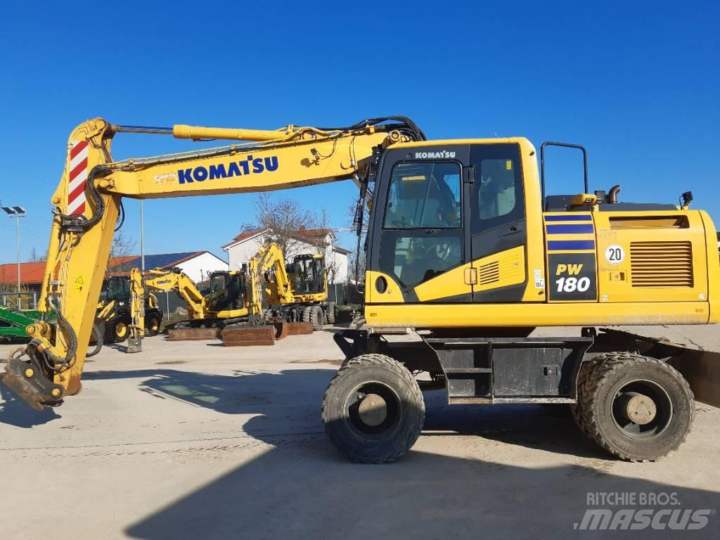 Komatsu PW180-11 Lastik tekerli ekskavatörler
