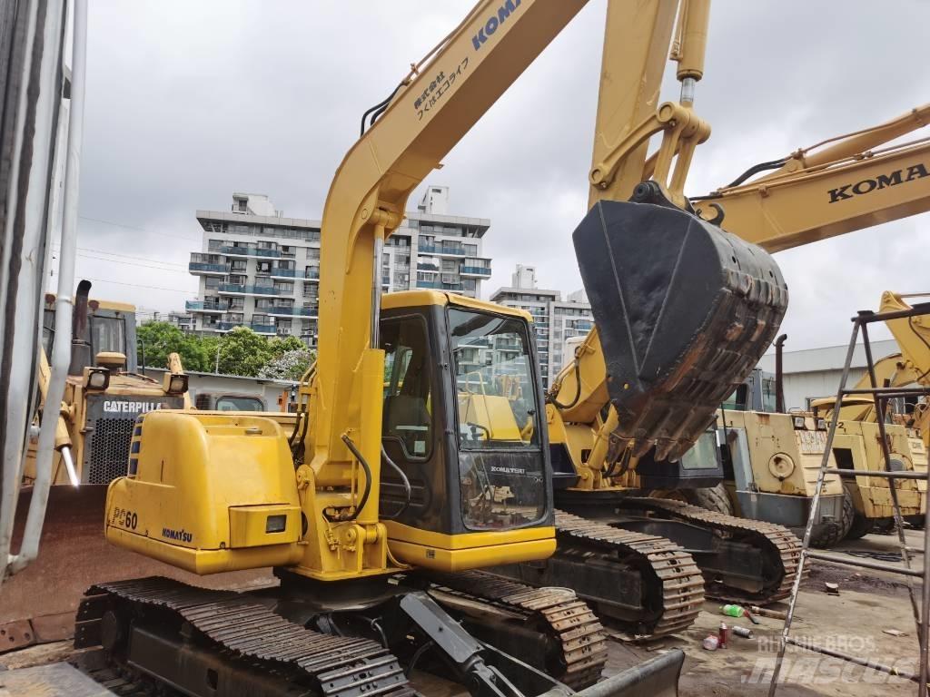 Komatsu PC60-7 Paletli ekskavatörler
