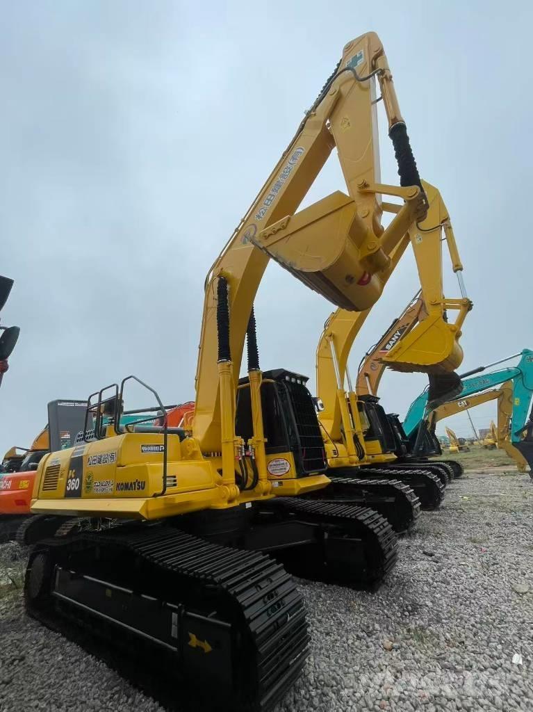 Komatsu 360 Paletli ekskavatörler