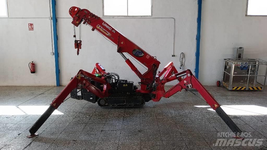 Unic URW 095 Mini vinçler