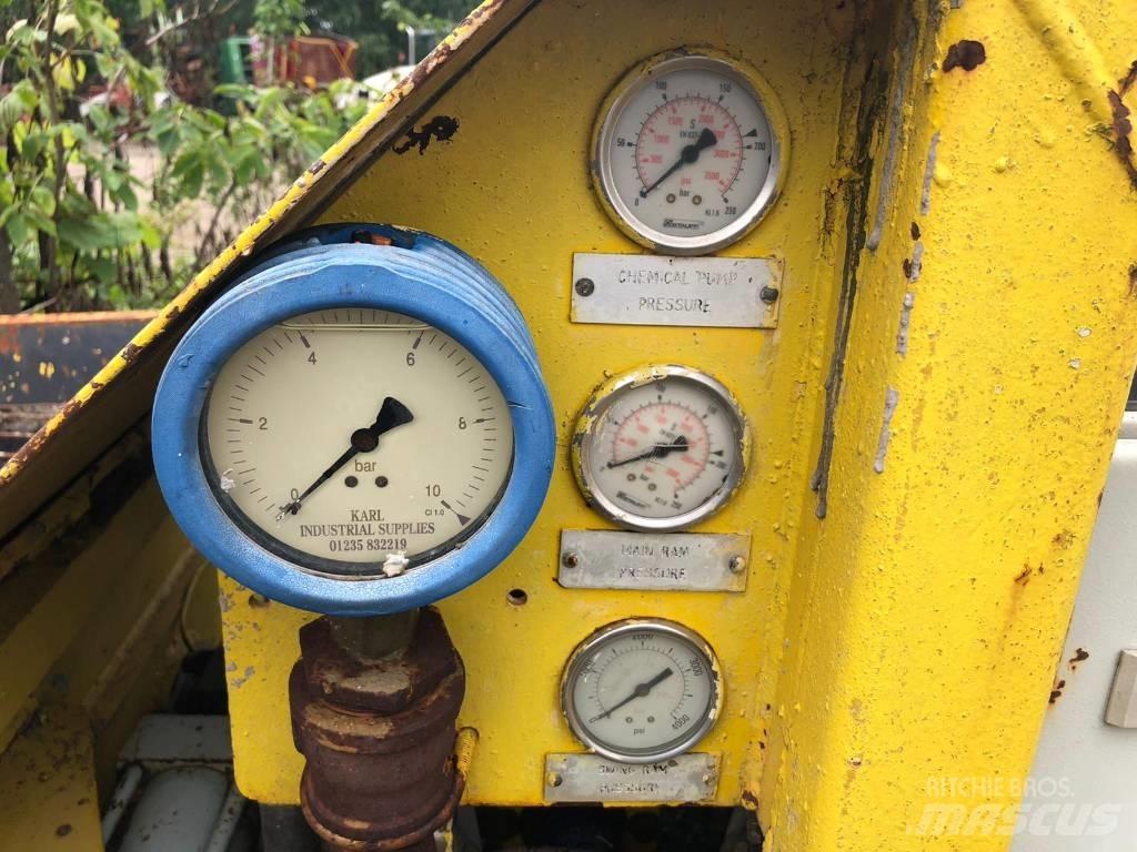  Jacon SV 618 Beton pompaları