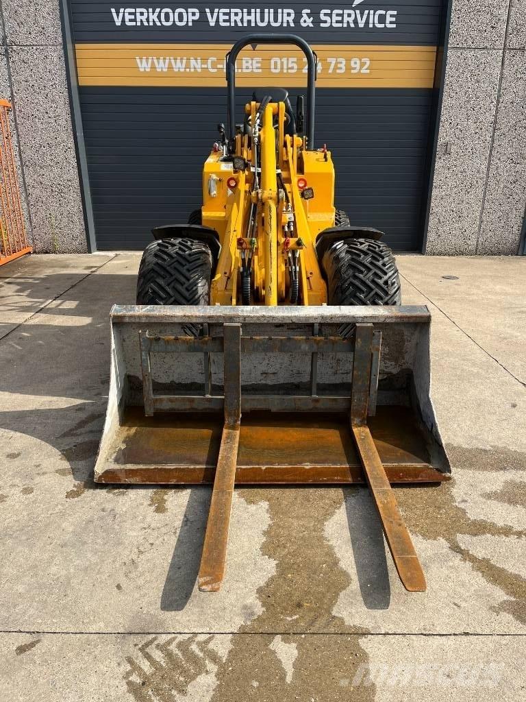 Knikmops KM 250 Tekerlekli yükleyiciler