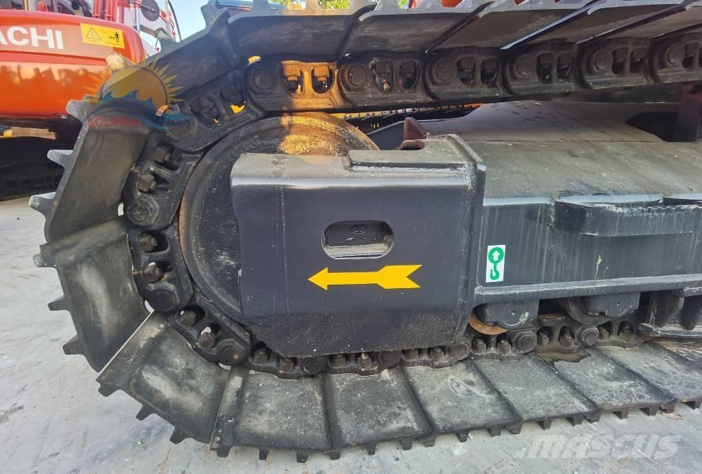 Doosan DX 225 LC Paletli ekskavatörler