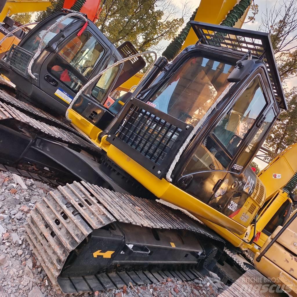 CAT 320 D Paletli ekskavatörler