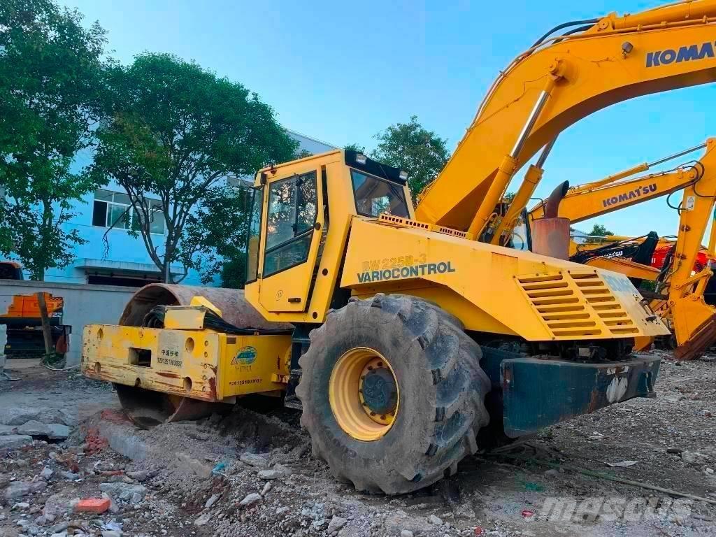 Bomag BW 225 D-3 Çift tamburlu silindirler