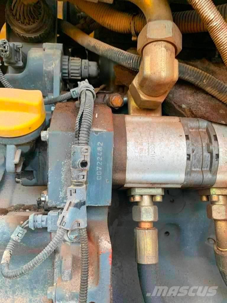 Bomag BW 225 D-3 Çift tamburlu silindirler