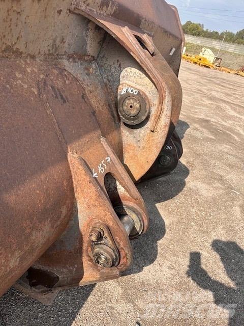 Volvo L 220 E BUCKET Kovalar