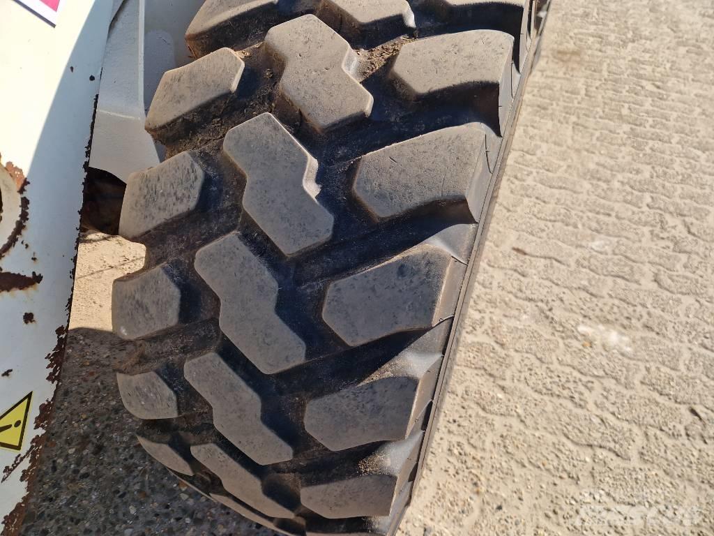 Terex TL 100 Tekerlekli yükleyiciler