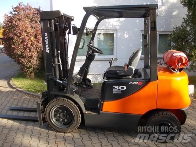 Doosan G 30 E LPG'li forkliftler