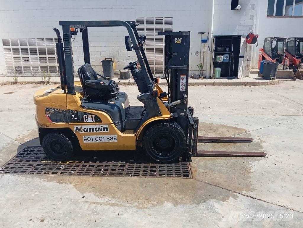 CAT DP 30 NT Dizel forkliftler