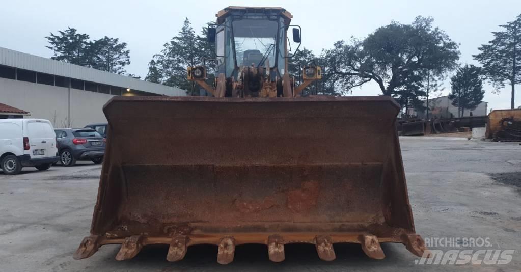 Komatsu WA500-1 Tekerlekli yükleyiciler