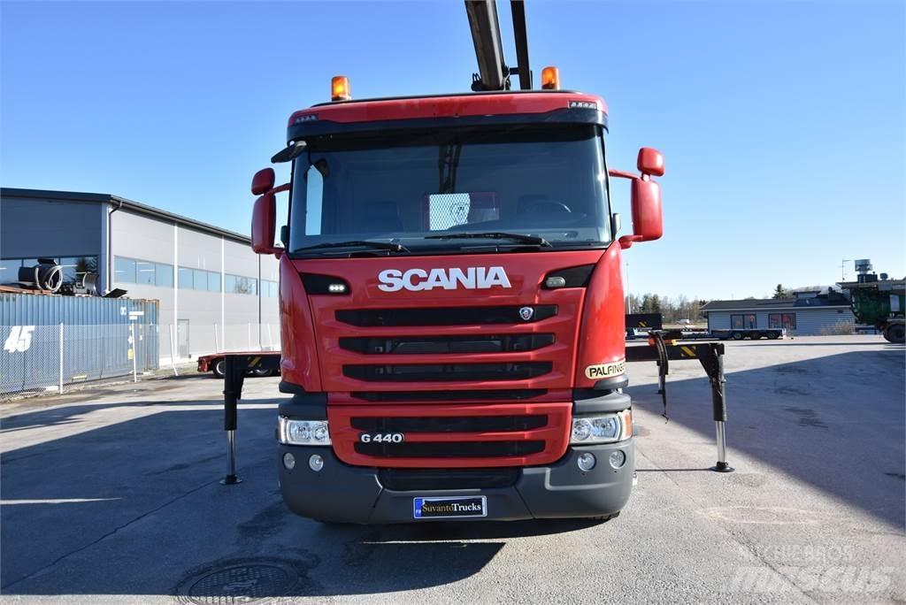 Scania G440 8X4 Araç üzeri vinçler