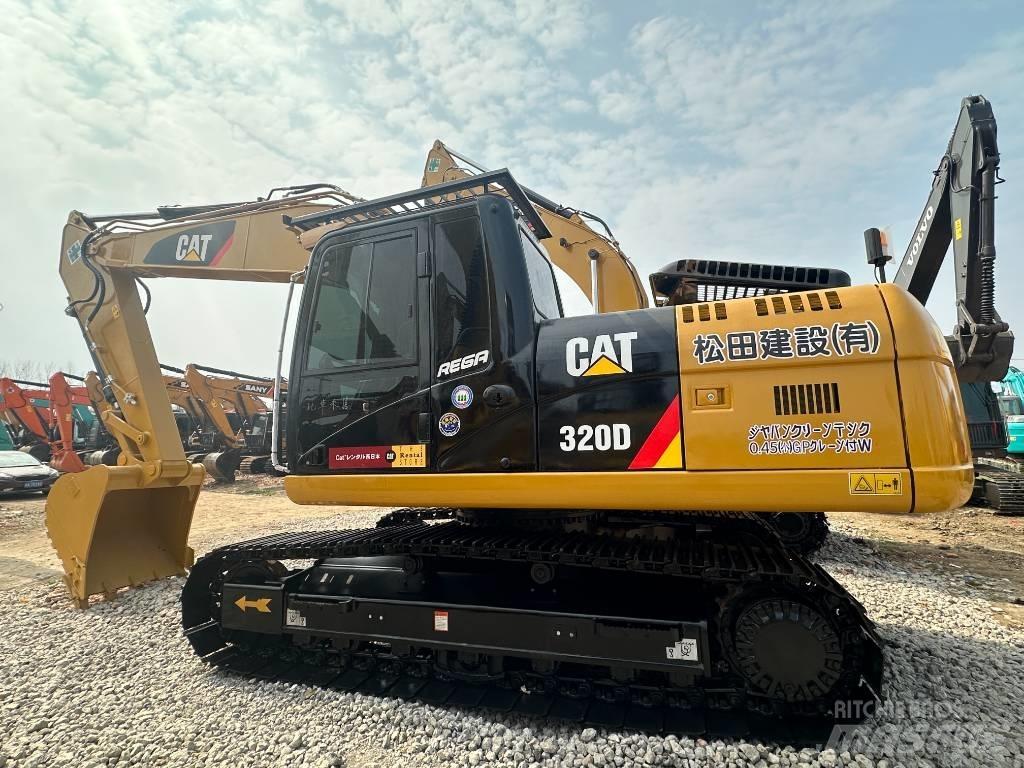 CAT 320 D Paletli ekskavatörler