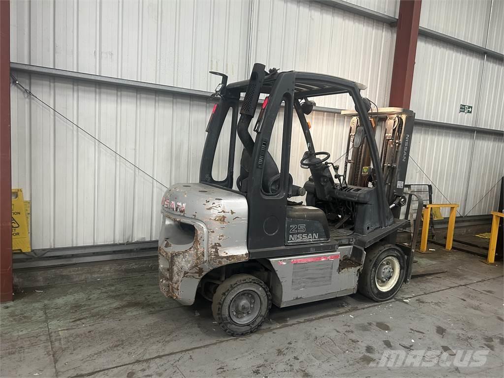 Nissan Y1D2A25Q Dizel forkliftler