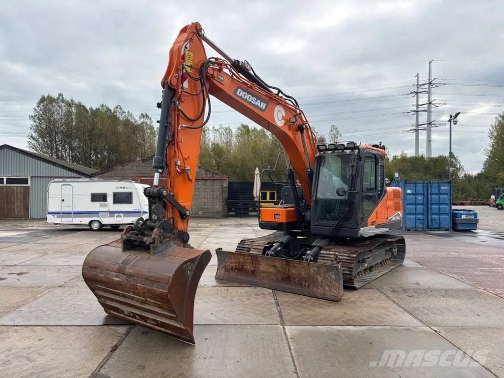 Doosan DX140LC-7 Paletli ekskavatörler