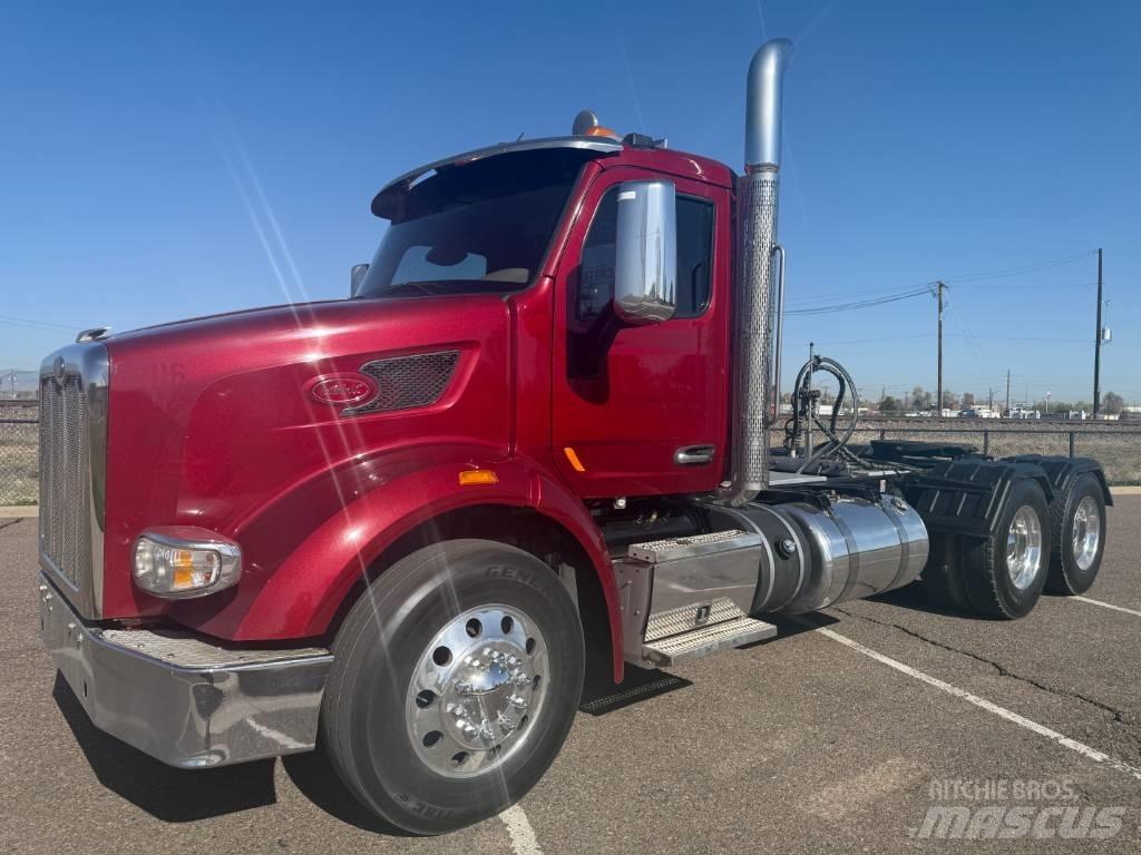 Peterbilt 567 Çekiciler