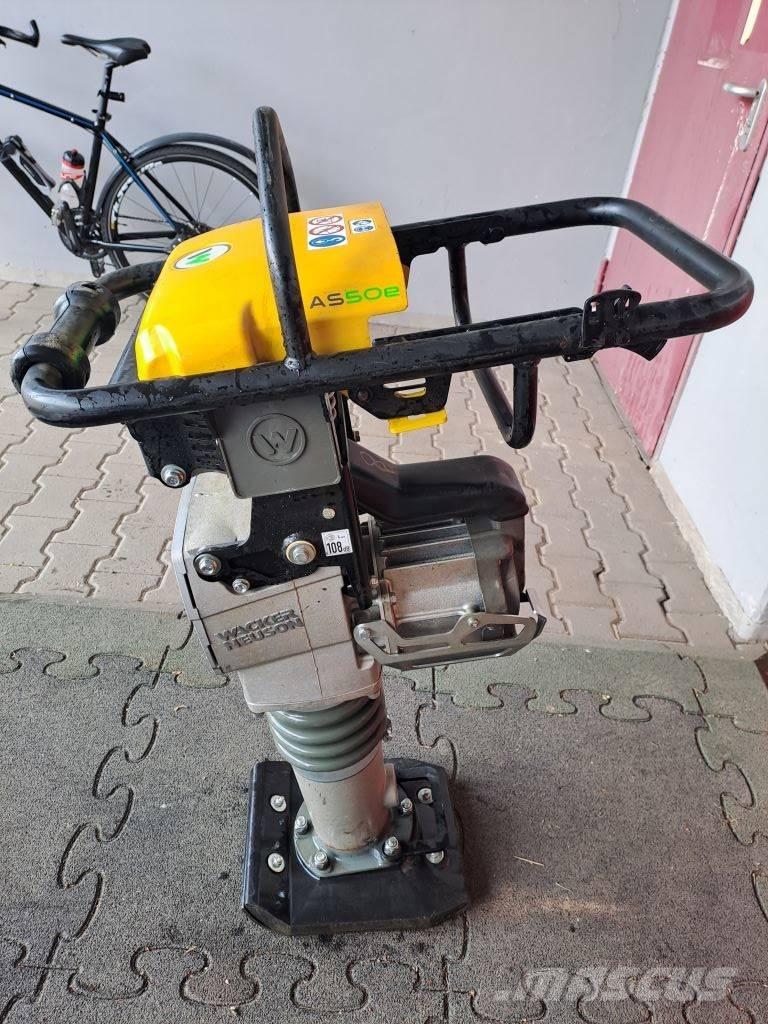 Wacker Neuson AS50e Sıkıştırma tokmakları