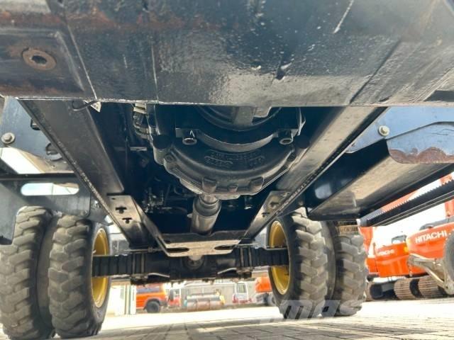 Yanmar TW110W Lastik tekerli ekskavatörler