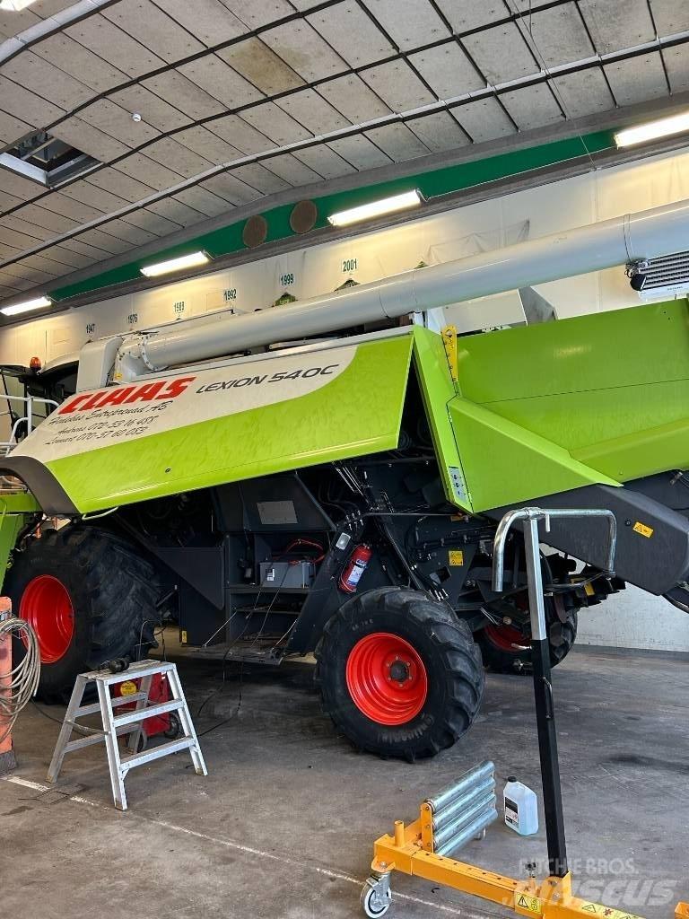 CLAAS Lexion 540 C Biçerdöverler