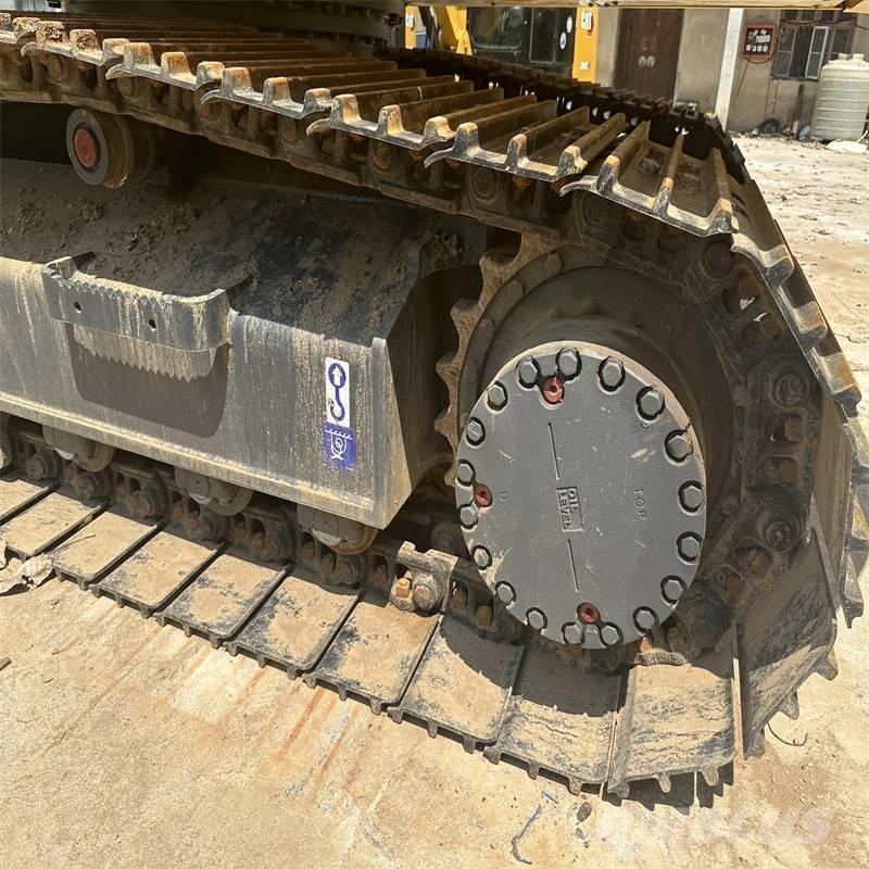 Komatsu PC 120-8 Paletli ekskavatörler
