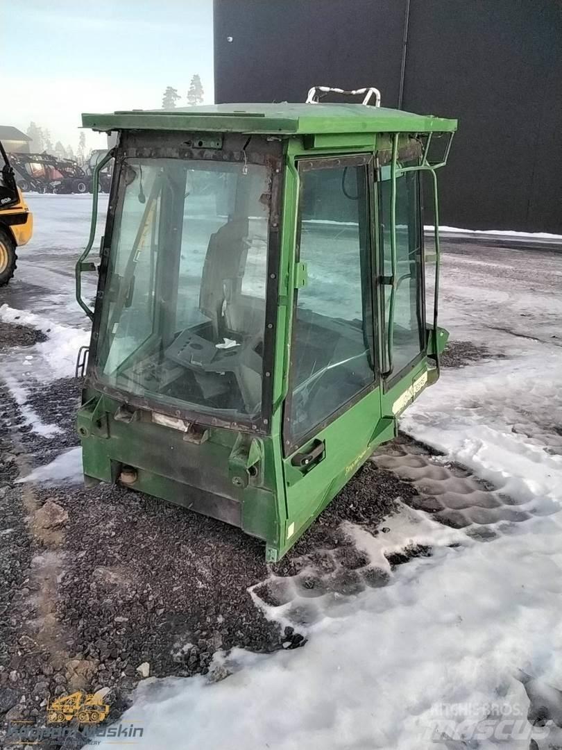 John Deere 1710 Kabin
