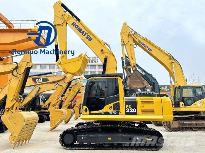 Komatsu PC 220-8 Paletli ekskavatörler