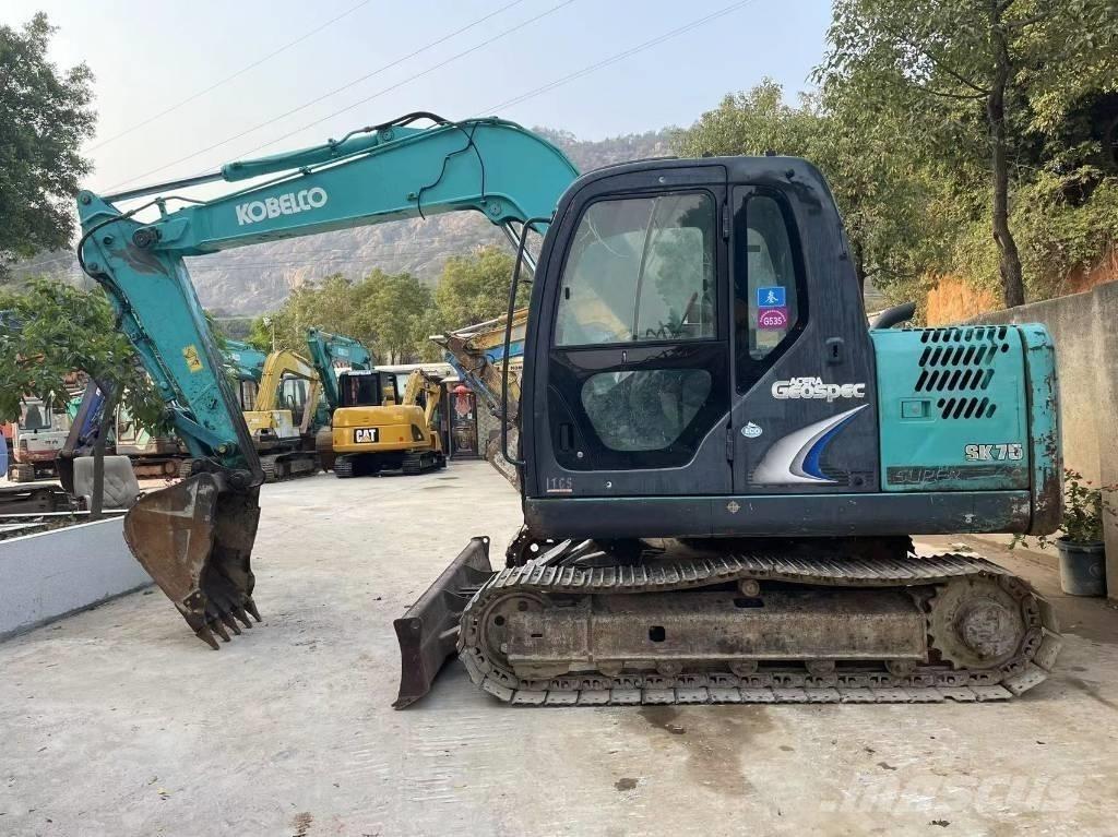 Kobelco SK 75 Paletli ekskavatörler