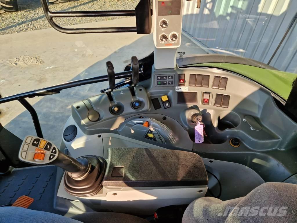 CLAAS Arion 420 Traktörler