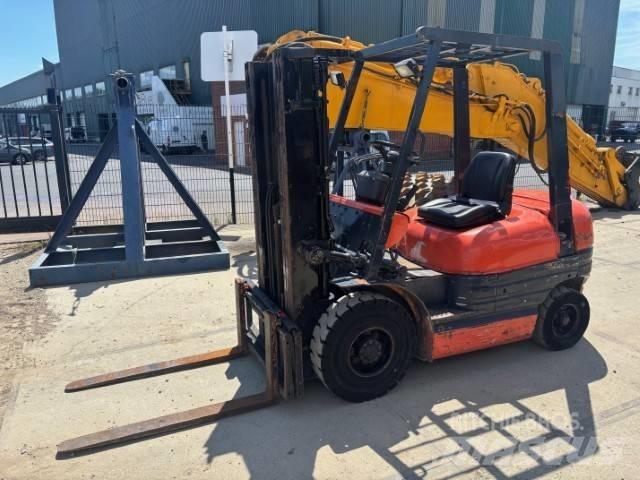 Toyota 26FDF25 Dizel forkliftler