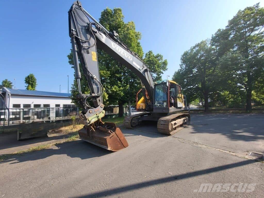 Volvo EC220EL Paletli ekskavatörler