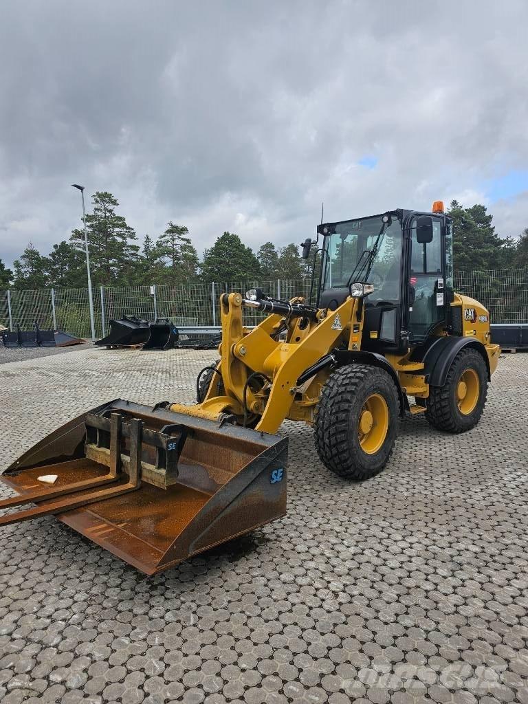 CAT 908 M Tekerlekli yükleyiciler