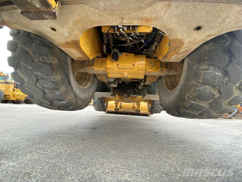 CAT 432F2 NVT Kazıcı yükleyiciler - beko loder