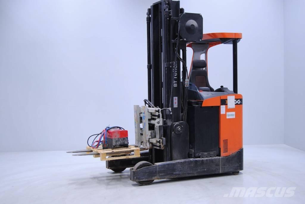 Toyota RRE250 Reach truck - depo içi istif araçları