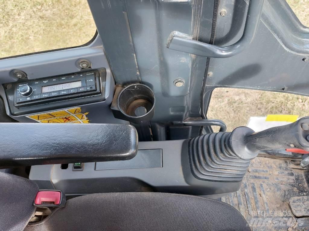 Komatsu PW 118 MR -8 Lastik tekerli ekskavatörler