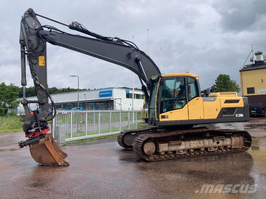 Volvo EC 220 DL Paletli ekskavatörler