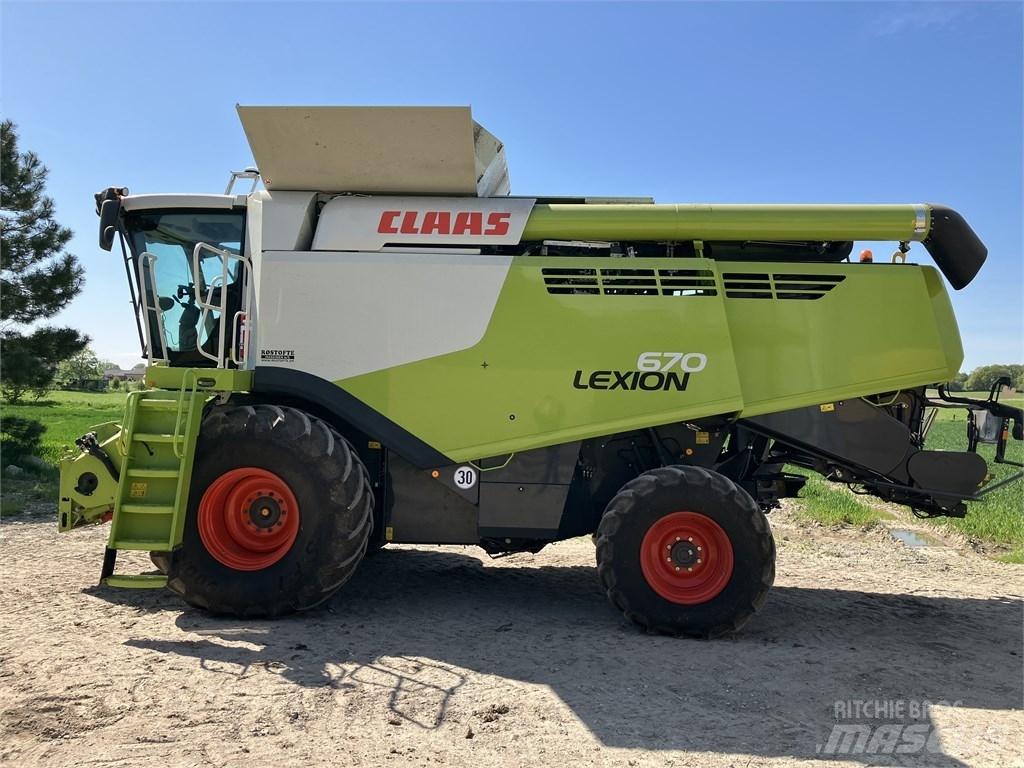 CLAAS Lexion 670 Biçerdöverler