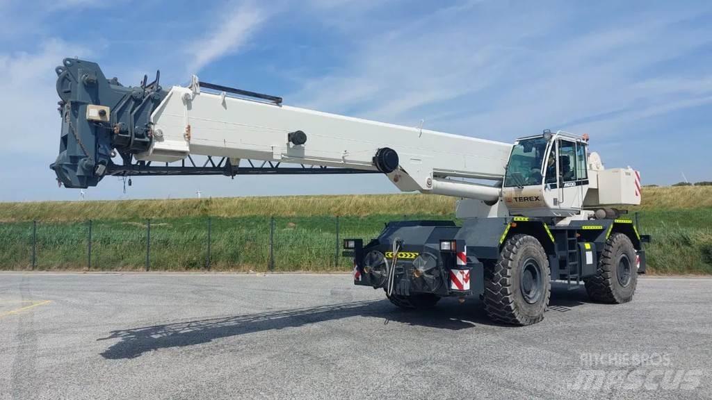Terex A600 Arazi Tipi Vinçler (RT)