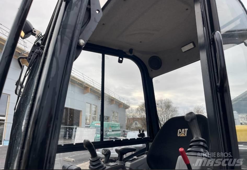 CAT 301.7 D Mini ekskavatörler, 7 tona dek