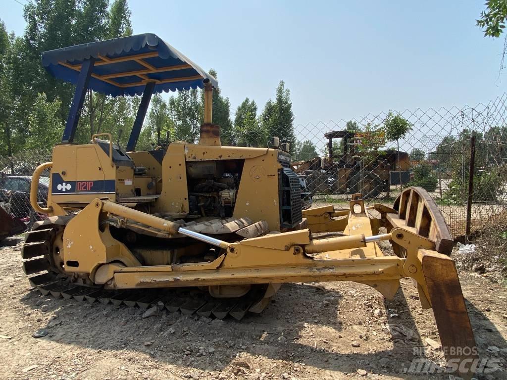 Komatsu D21P-6 Paletli dozerler