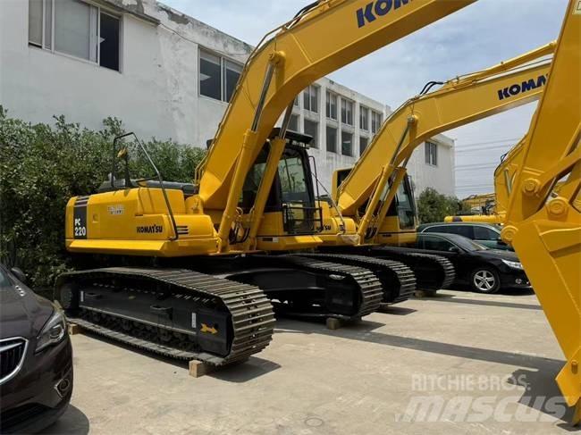 Komatsu PC 220 Paletli ekskavatörler