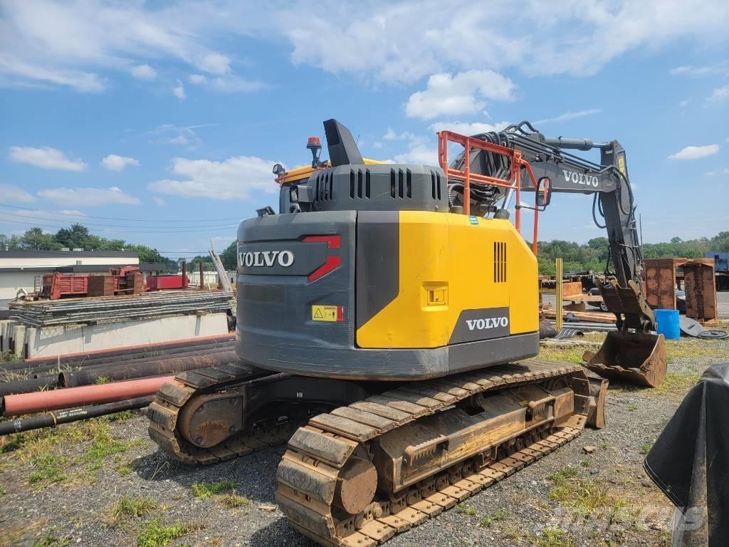 Volvo ECR 145 E Paletli ekskavatörler