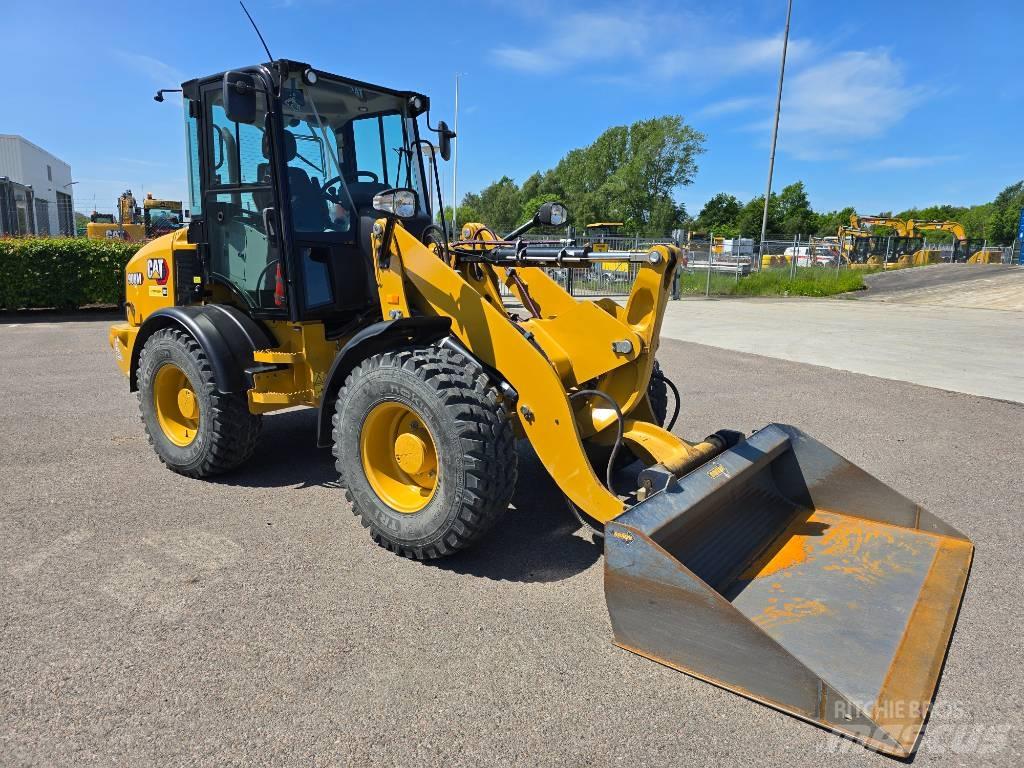 CAT 908 M Tekerlekli yükleyiciler