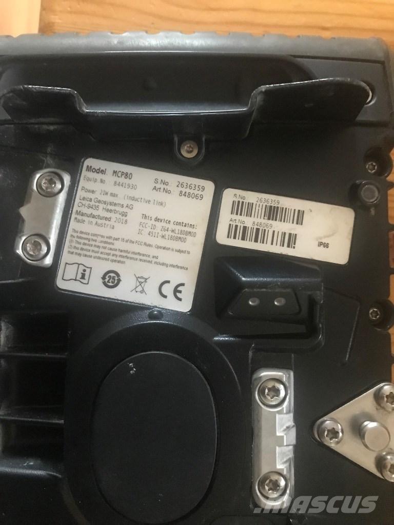 Hitachi ZX 135 US-7 Paletli ekskavatörler