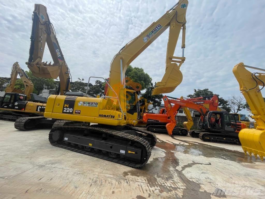 Komatsu PC 220 Paletli ekskavatörler
