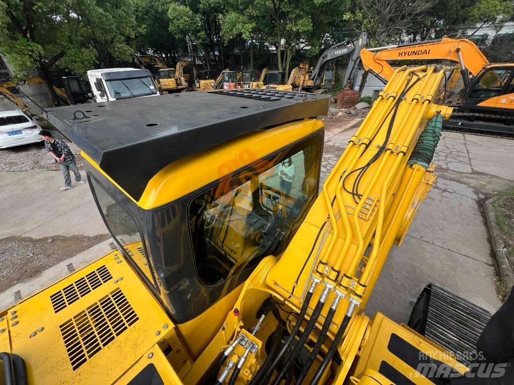 Komatsu PC 220 Paletli ekskavatörler