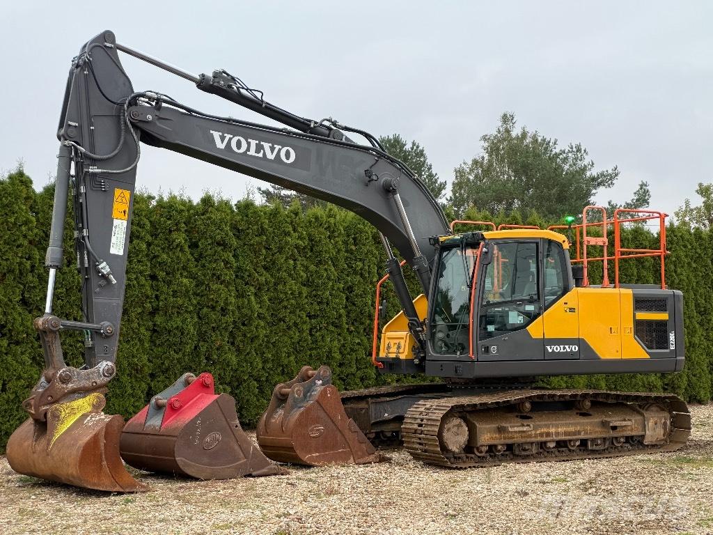 Volvo EC 220 EL Paletli ekskavatörler