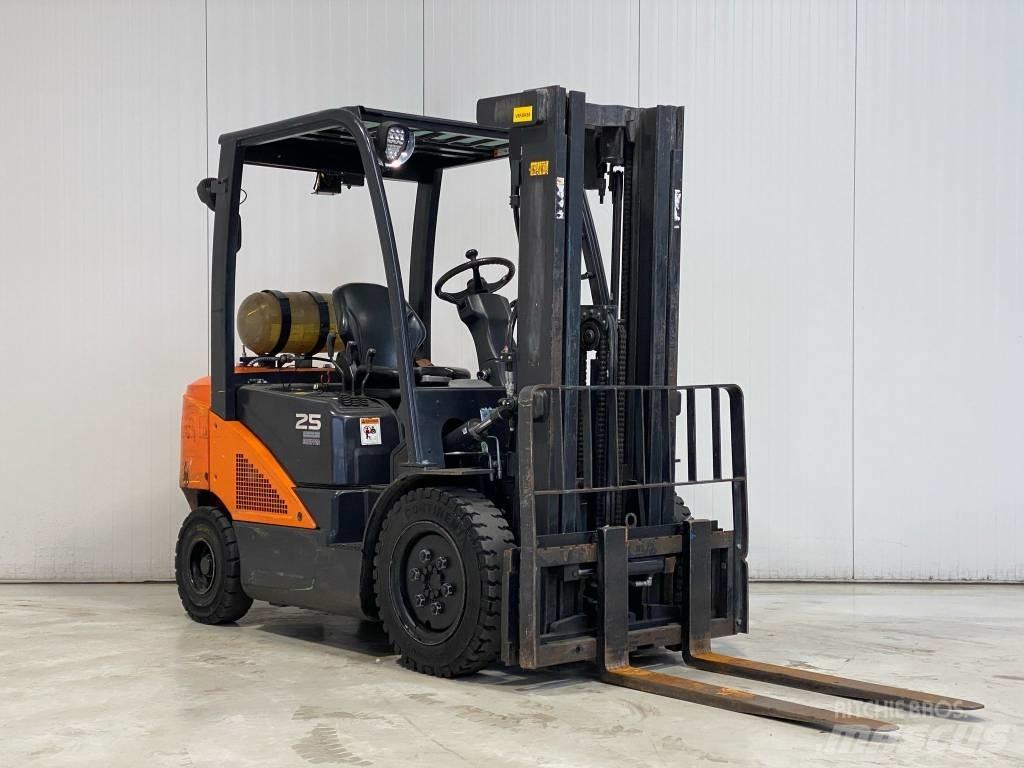 Doosan G25N-7 LPG'li forkliftler