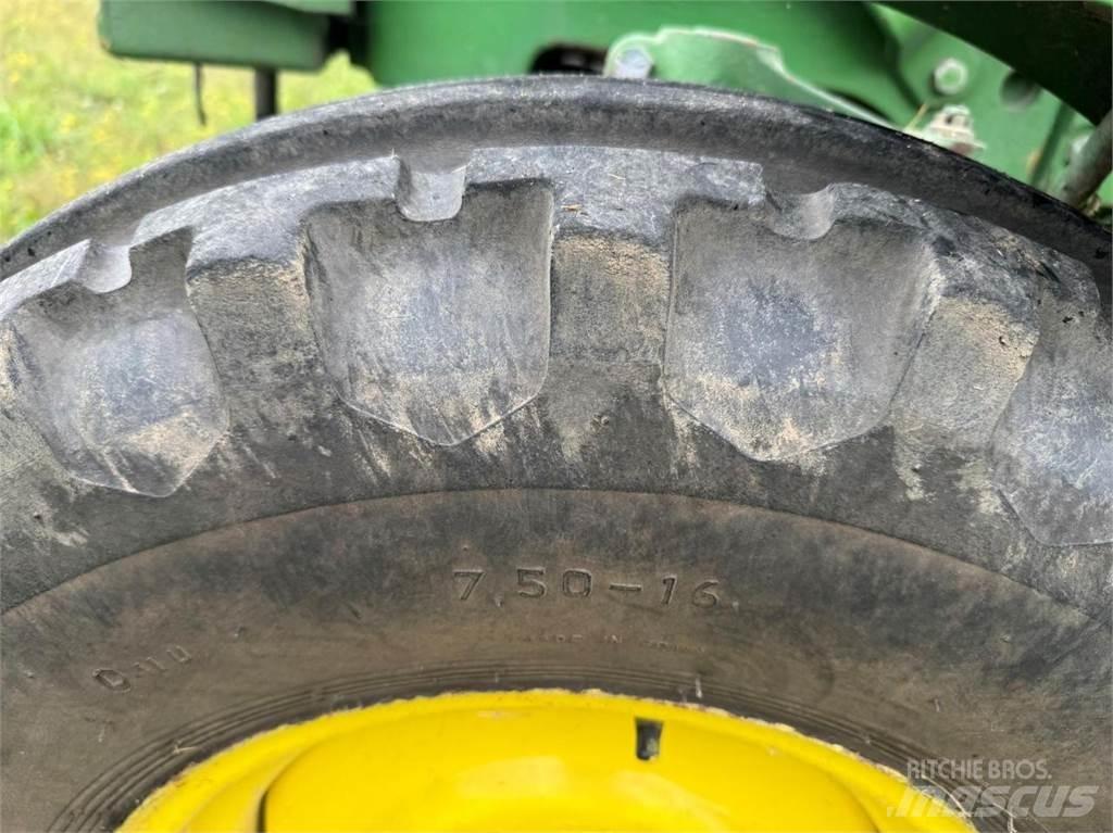 John Deere 1040 S Traktörler