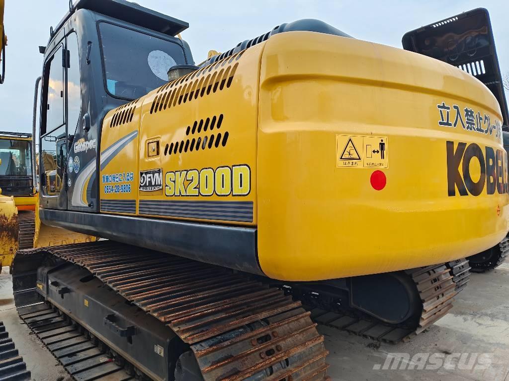 Kobelco SK 200 D Paletli ekskavatörler